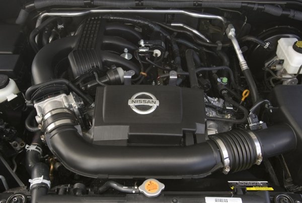 NISSAN NAVARA 4.0 V6 VQ40