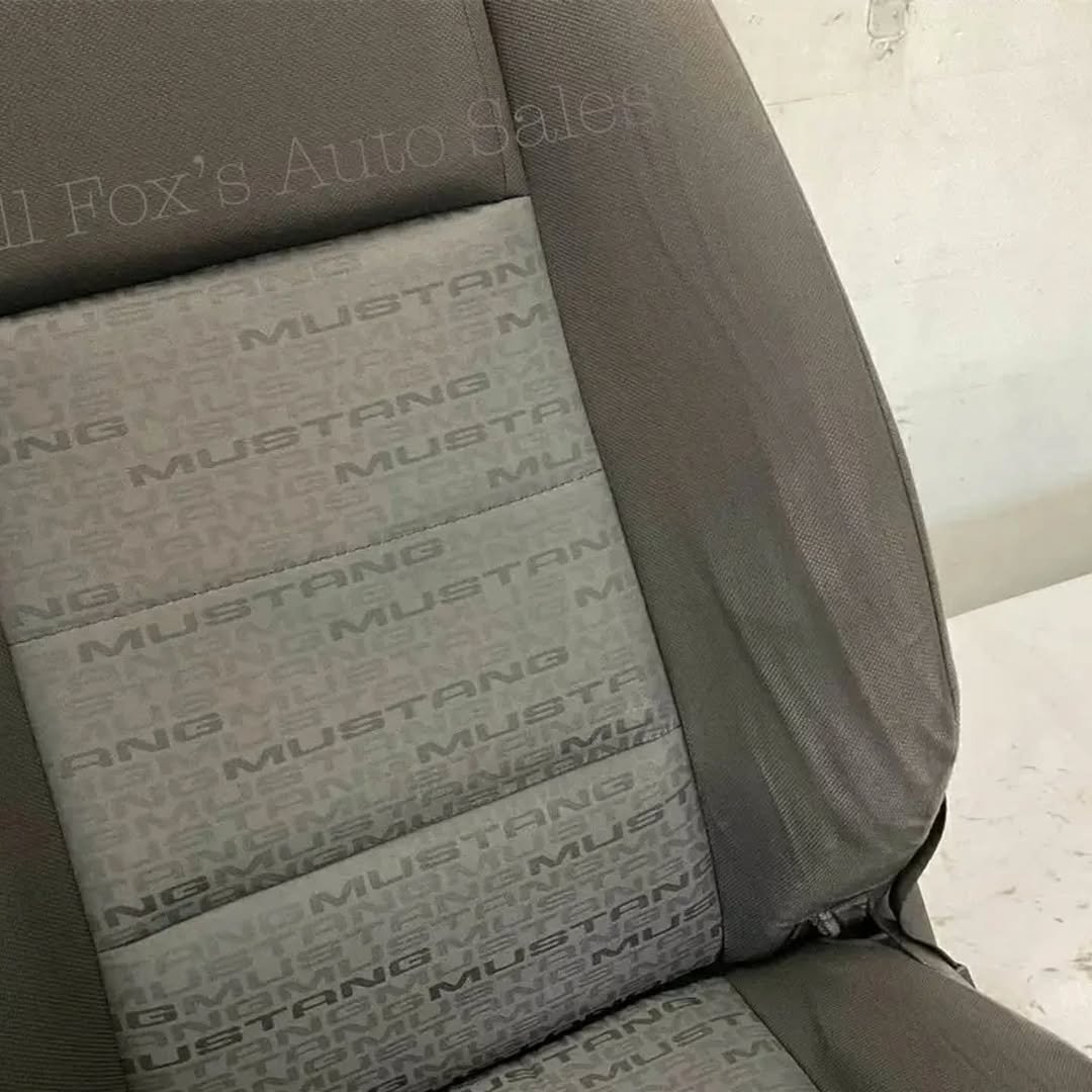 2007 Ford Mustang V6 Charcoal Cloth Seat Set - Image 6