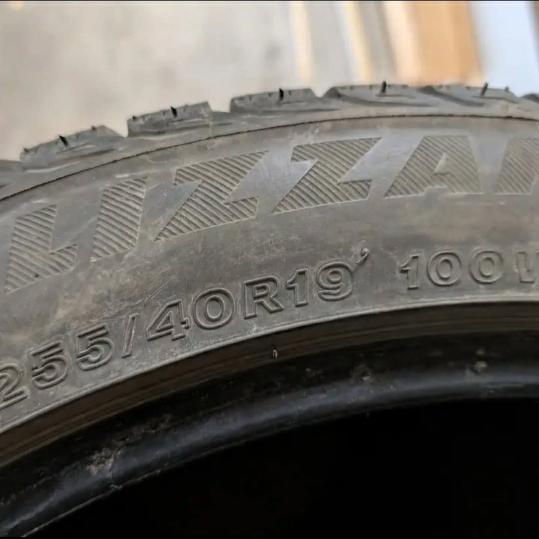 Used Staggered Tires for Ford Mustang - Image 8