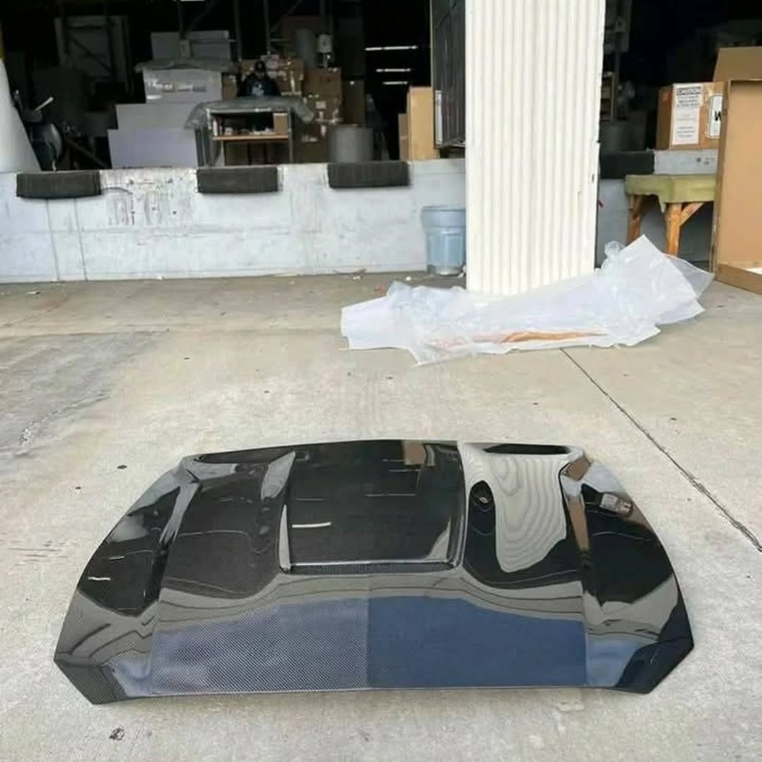 2015-2022 Ford Mustang Shelby GT350 GT5 Carbon Fiber Hood - Image 4