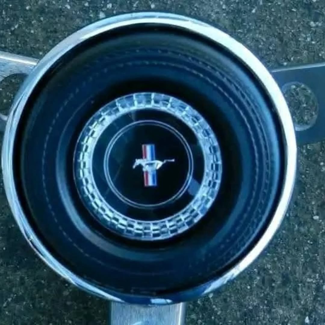 1967-1968 Ford Mustang Steering Wheel - Image 2