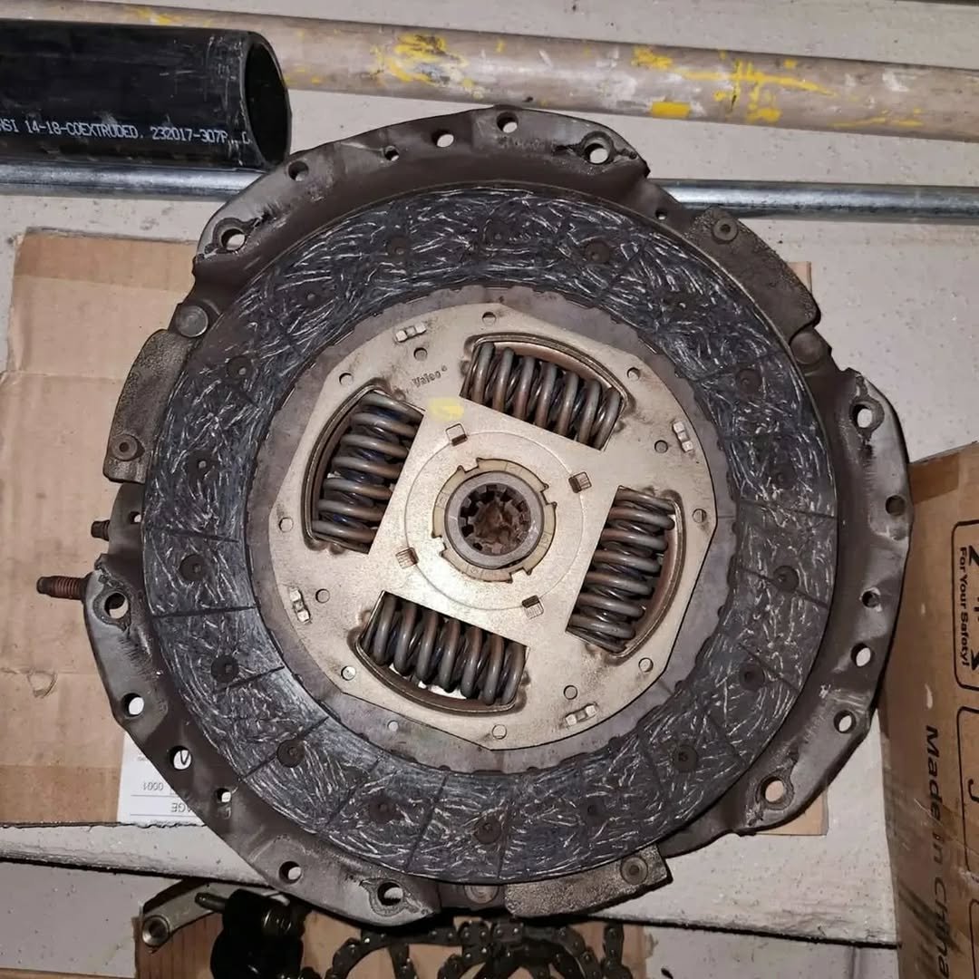 Used Stage 2 Clutch Kit for 05-10 Ford Mustang GT 4.6L - Image 2