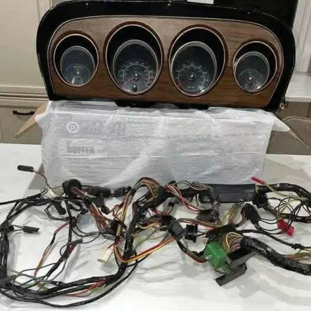 Ford Mustang Used Deluxe Wood Grain Tach Dash Gauge Cluster - Image 6