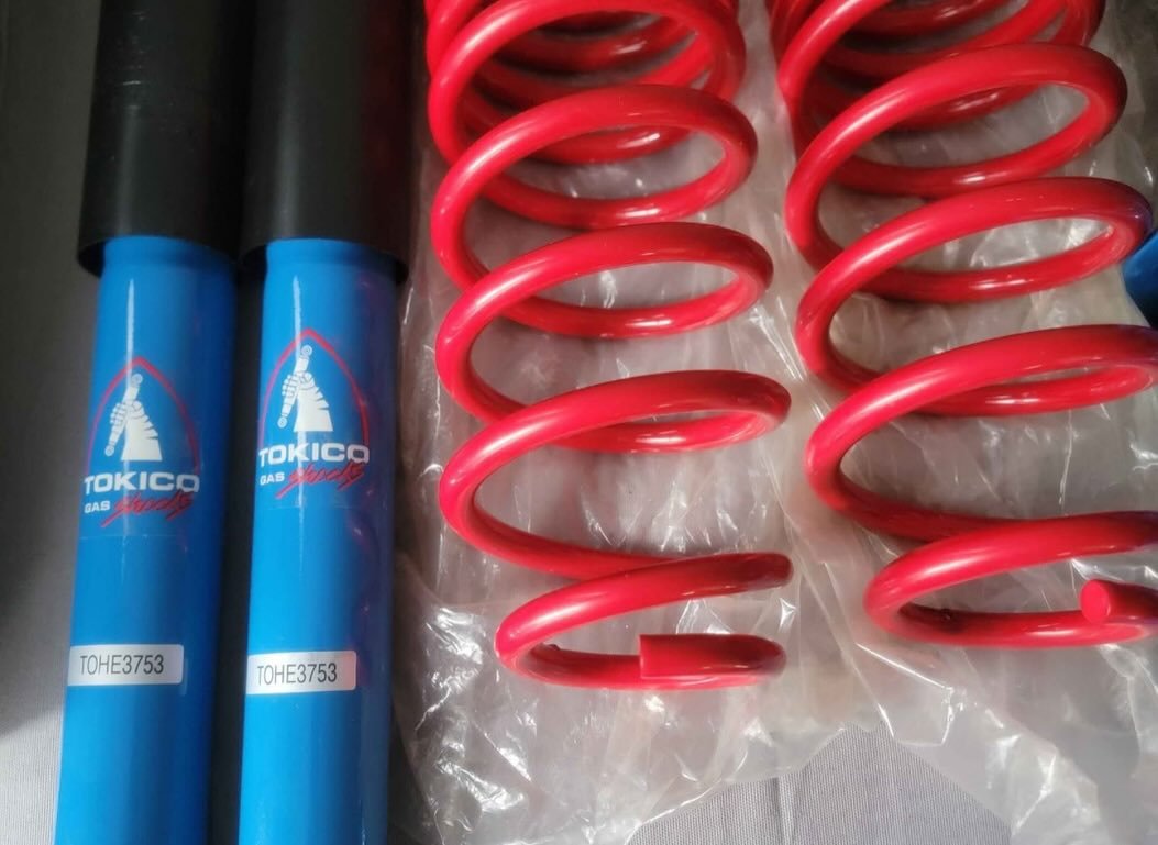 2005-2010 Ford Mustang Lowering Suspension Kit - Image 3