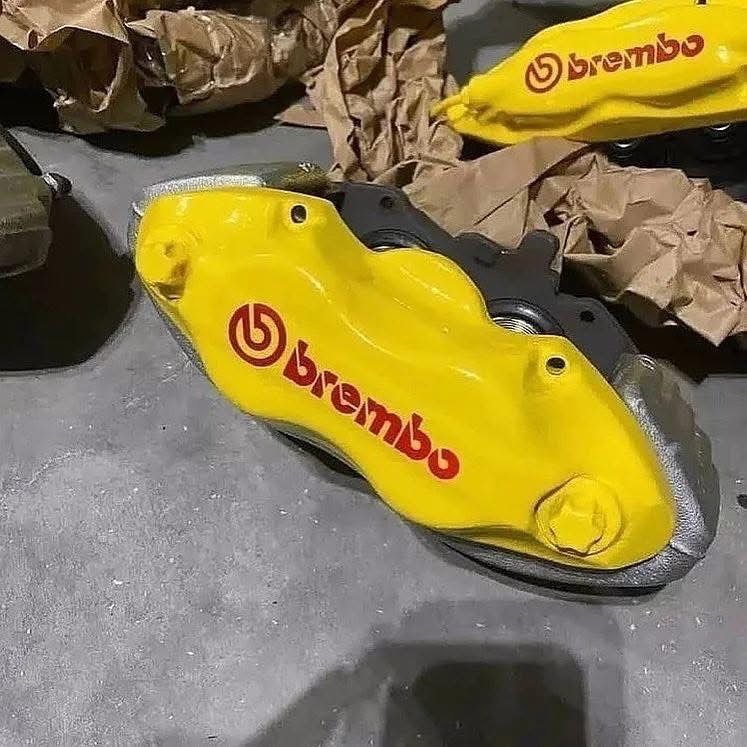 Ford Mustang Brembo Brake Kit with Calipers and Rotors - Image 2