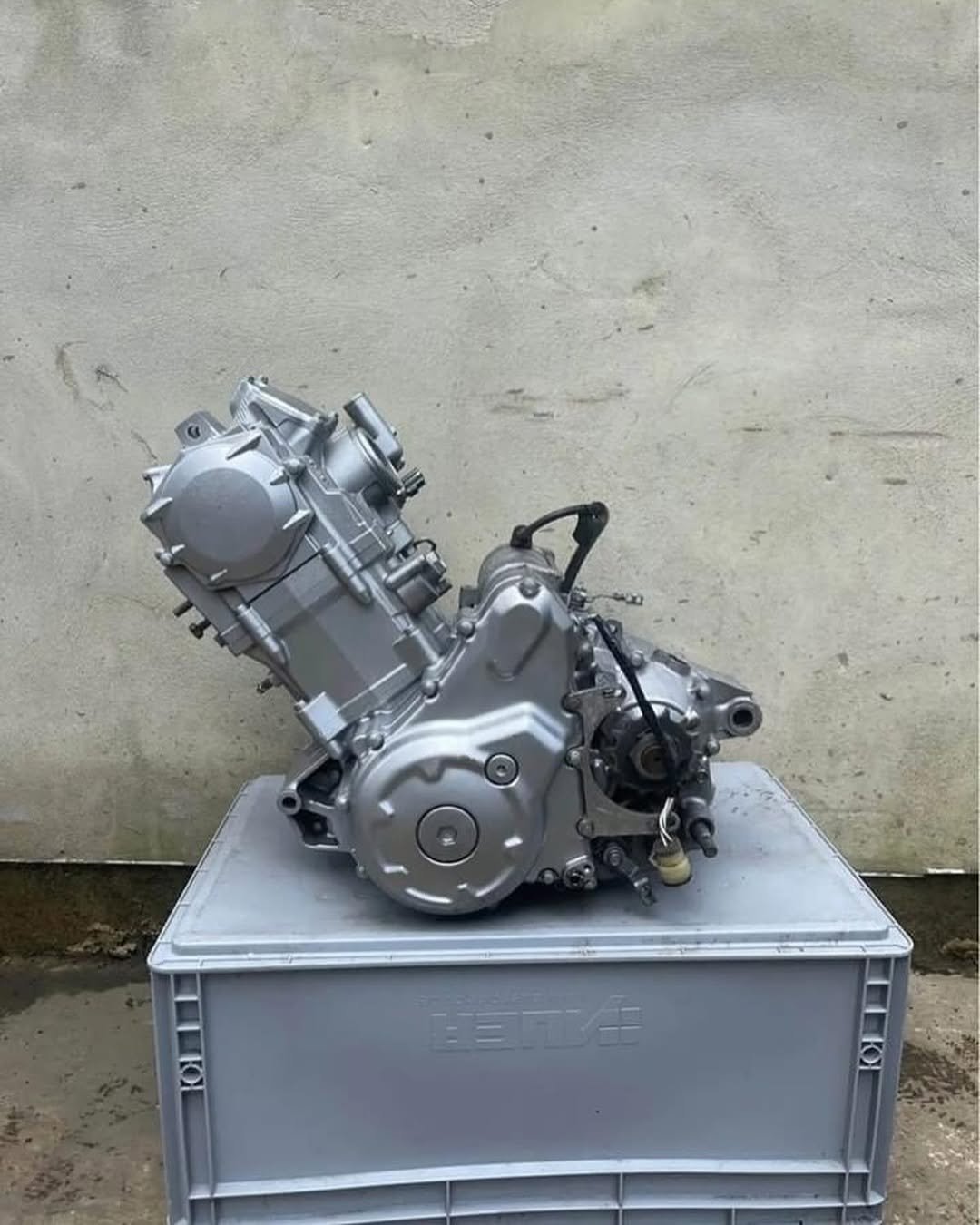 Yamaha Raptor 700R Complete Engine - Low Mileage - Image 3