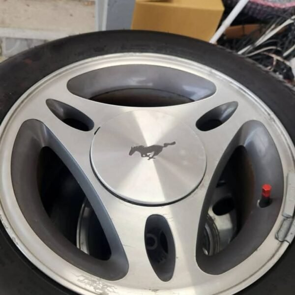 1998 Ford Mustang Convertible Rims and Tires