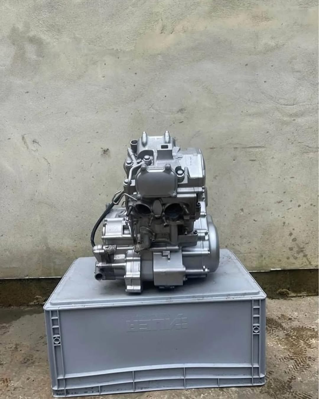 Yamaha Raptor 700R Complete Engine - Low Mileage - Image 2