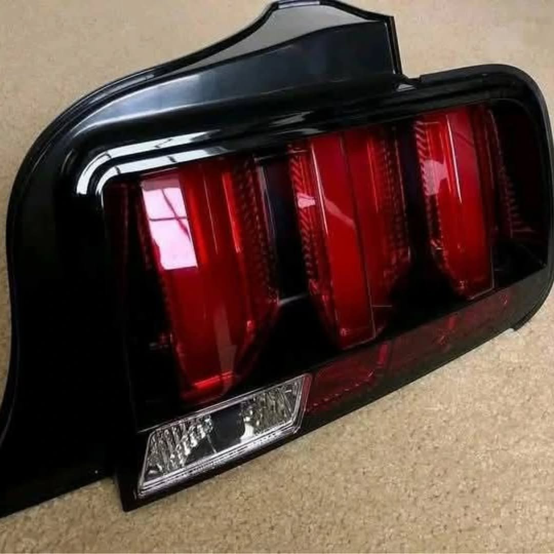 Raxiom Vector Taillights for 2005-2009 Ford Mustang - Image 3