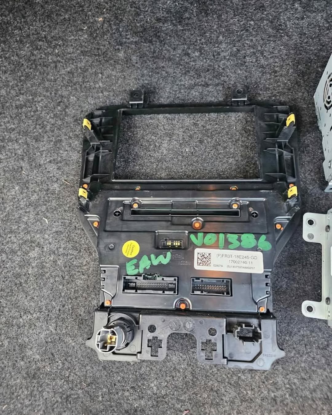 2018 Ford Mustang Stereo System - Image 5