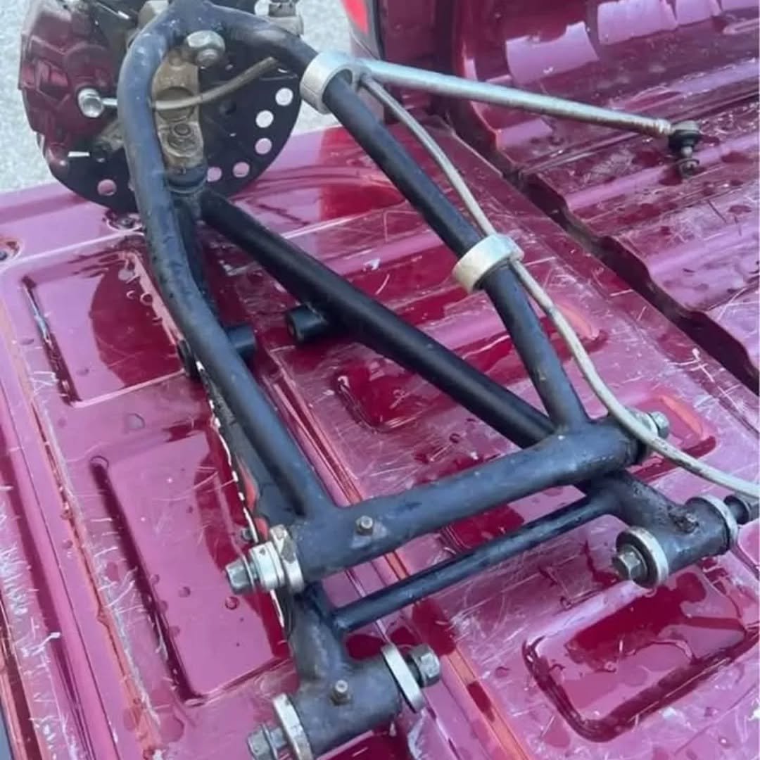 Yamaha YFZ450 Front Tie Rods and Hubs Kit with Steel Braided Brake Lines (2004-2009 Carb Models) - Image 2