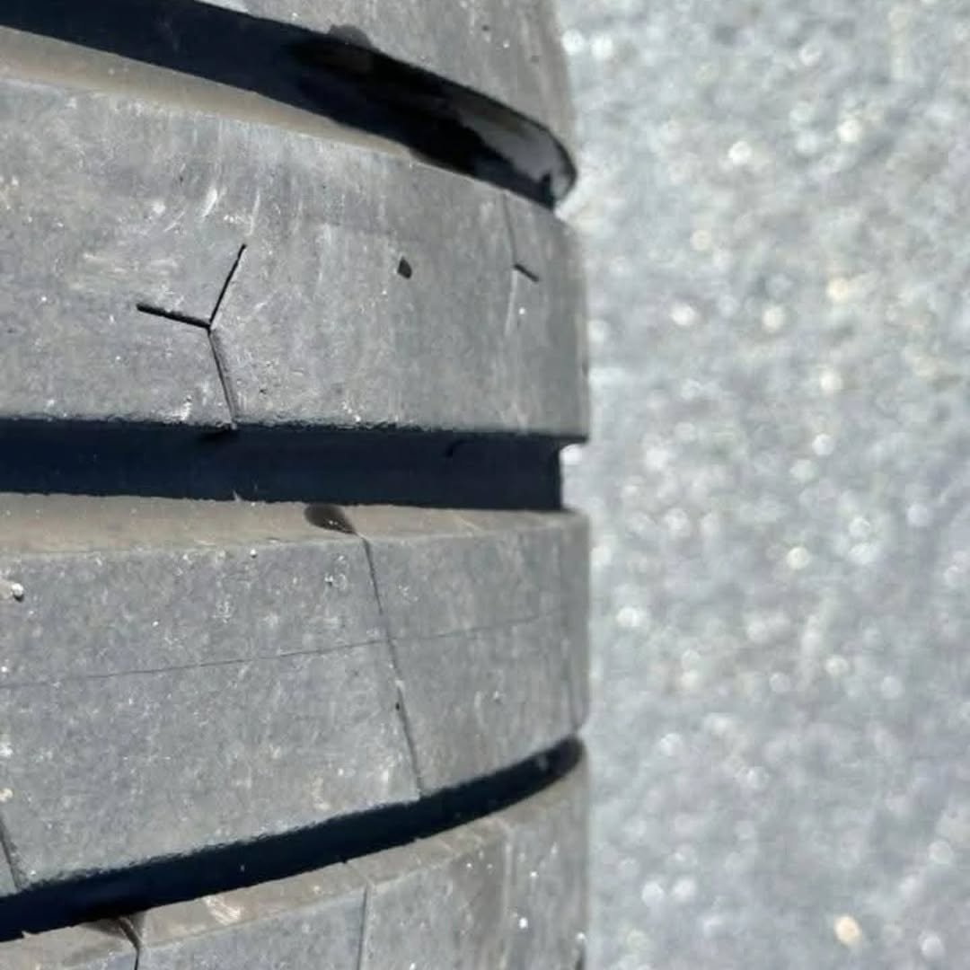 Ford Mustang Dark Horse Handling Pack Wheels with Tires - Image 5