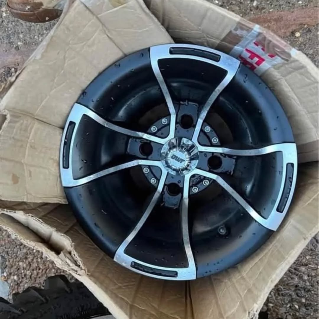 Yamaha Raptor Alloy Wheels with Off-Road Tires