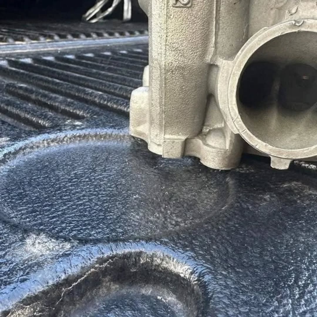 2006 Yamaha YFZ450 Cylinder Head with Valves, Springs, and Caps - Image 3