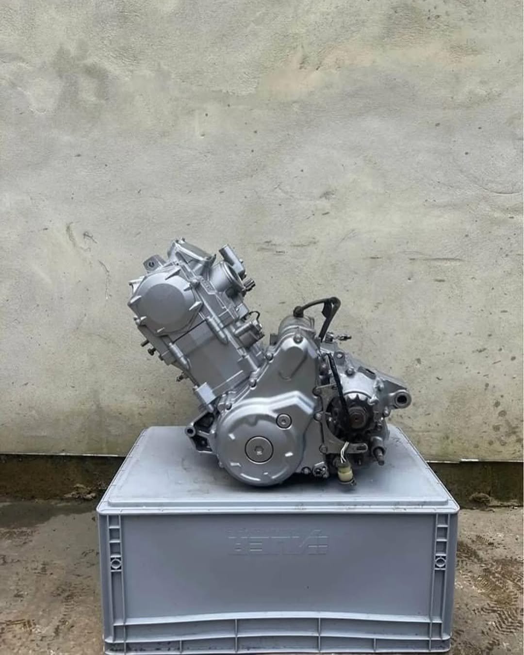 Yamaha Raptor 700R Complete Engine - Low Mileage - Image 4