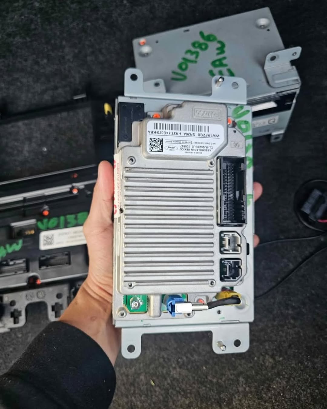 2018 Ford Mustang Stereo System - Image 2