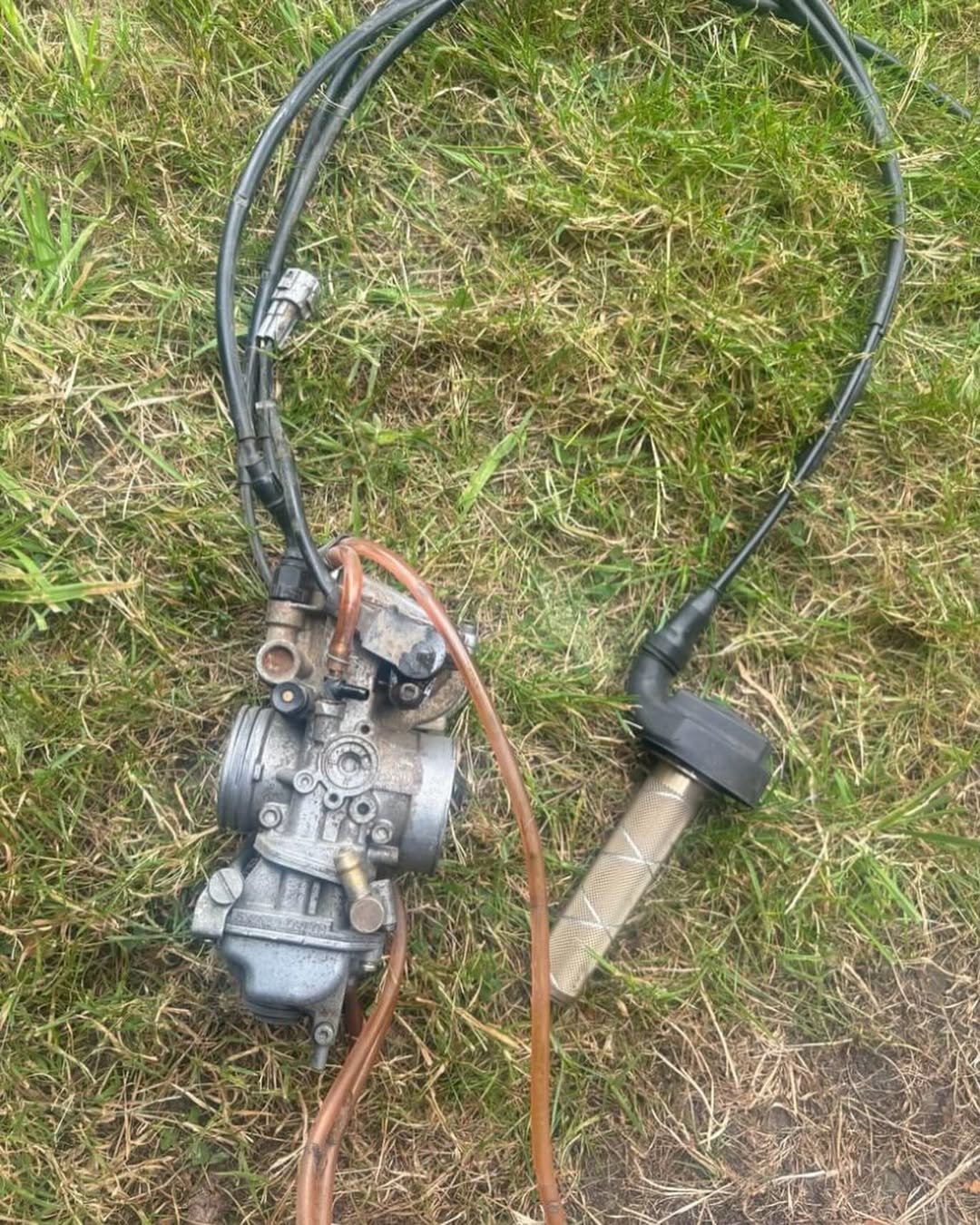 2009 Yamaha Raptor 250 Carburetor and Throttle Cables with New Metal Tube - Image 4