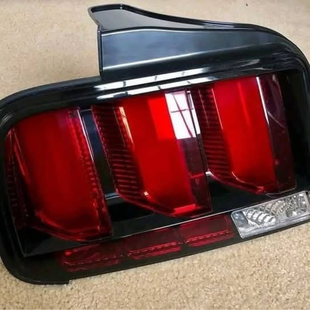 Raxiom Vector Taillights for 2005-2009 Ford Mustang