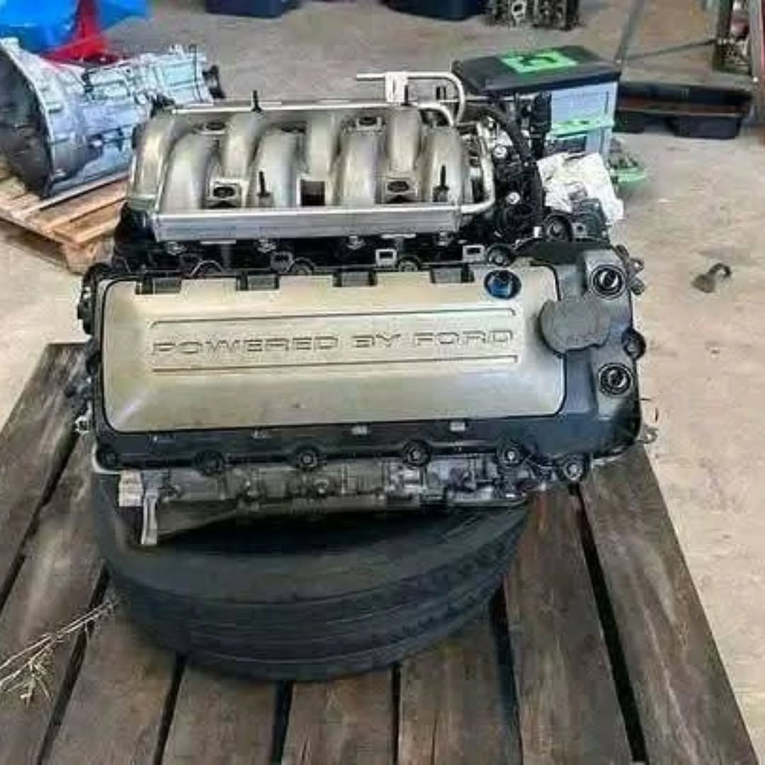 2011-2014 Ford Mustang GT Coyote 5.0L Engine - Image 3