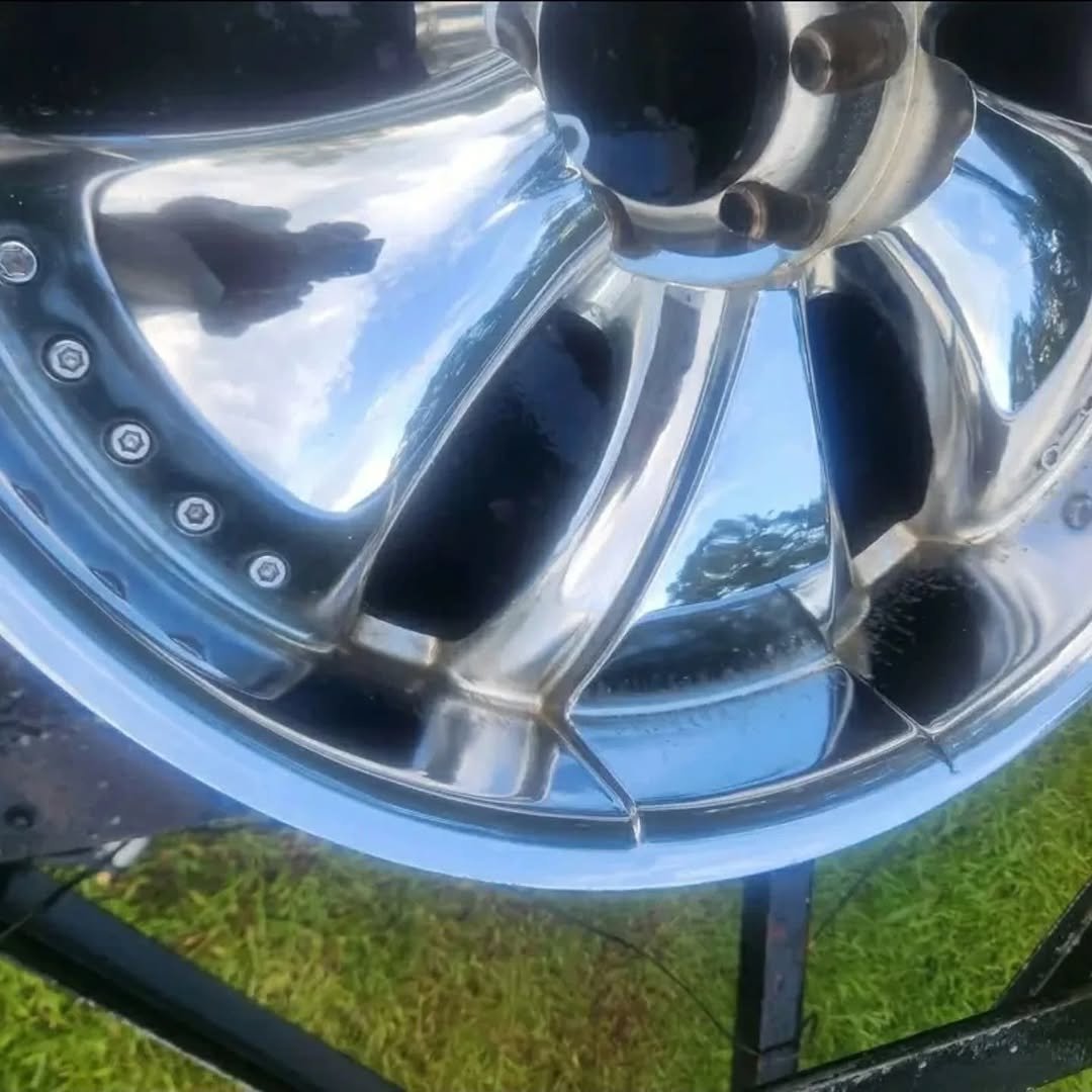 Ford Mustang Compatible 22-Inch Chrome 6-Lug Wheels - Image 3