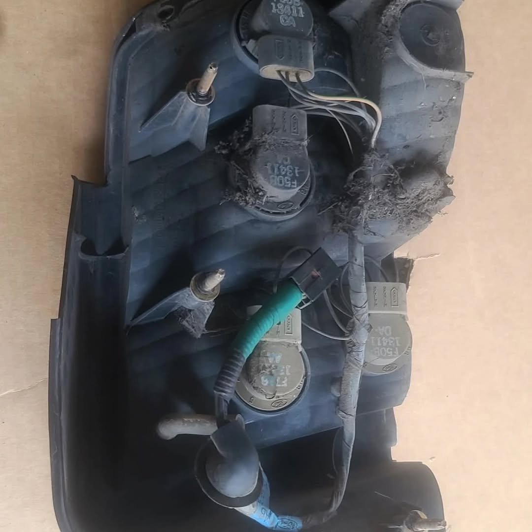 Ford Mustang Left Side Scoop 1999-2004 - Image 6