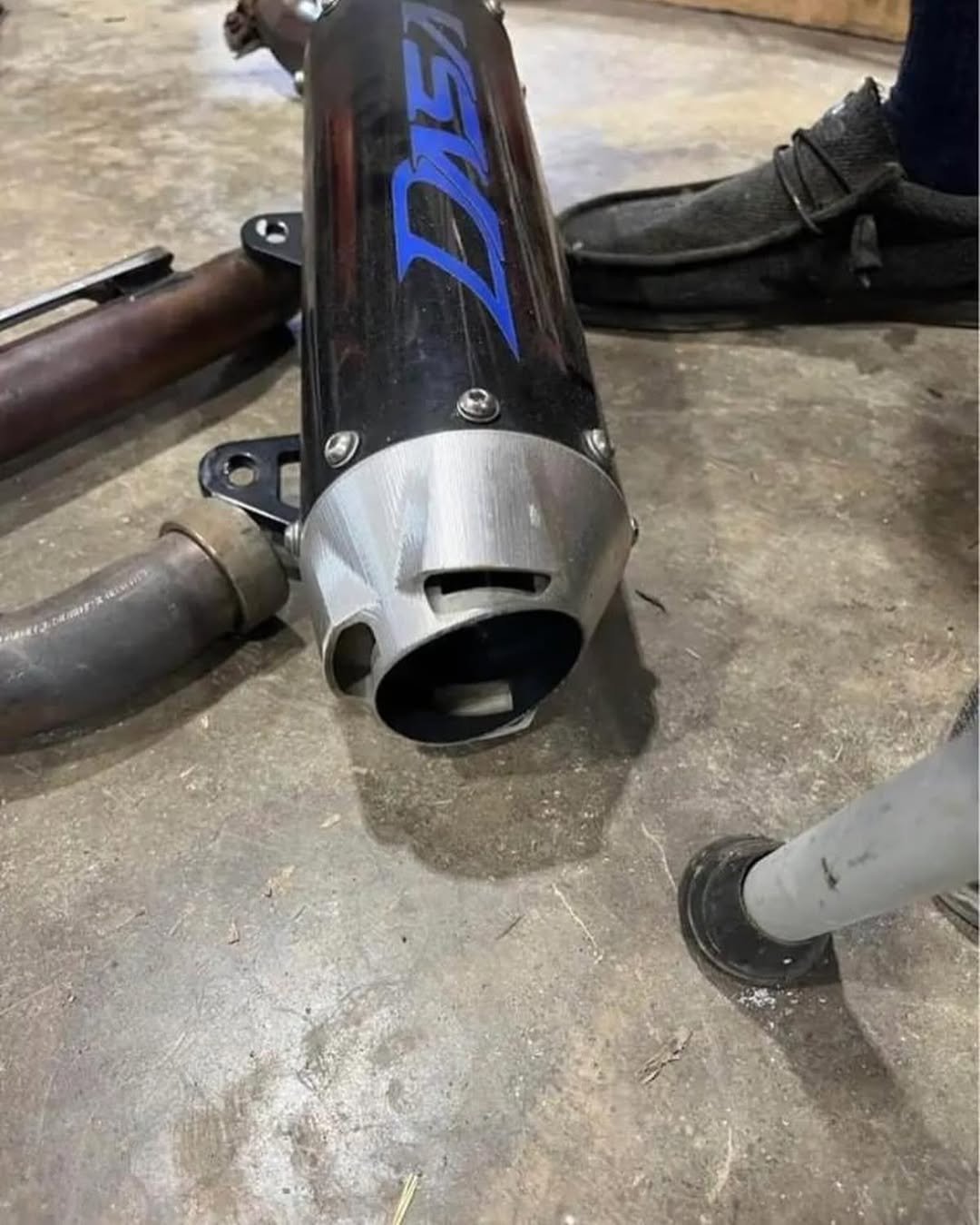 2018 Yamaha YFZ450 Part Out - Stock Muffler, Performance Muffler, Seat, and Foot Pegs - Image 3