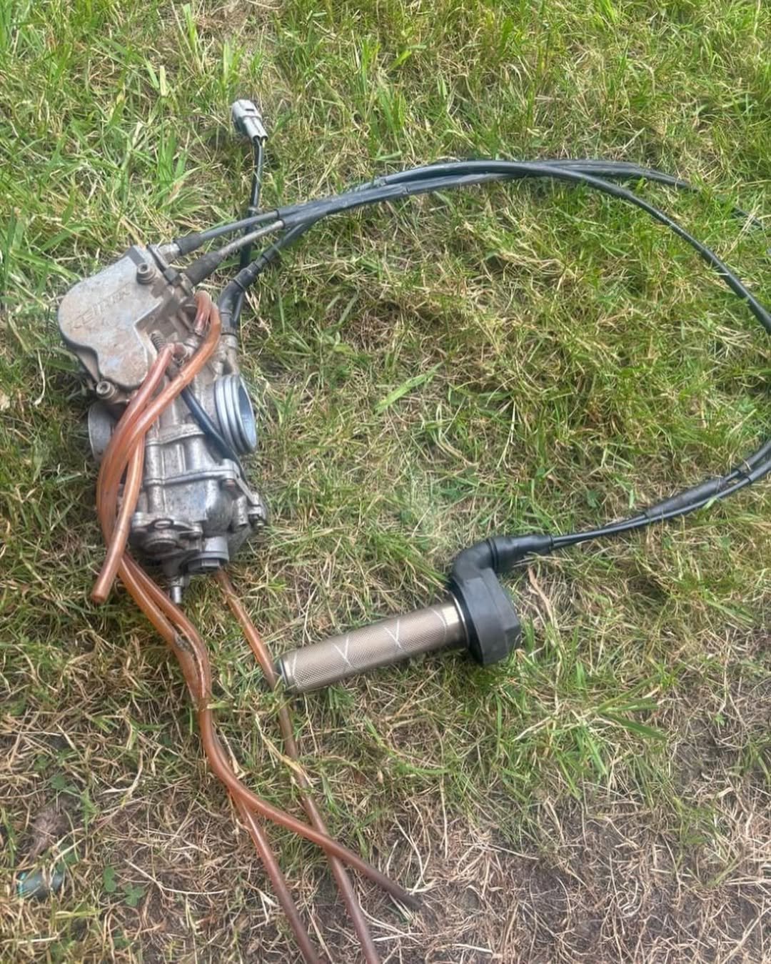 2009 Yamaha Raptor 250 Carburetor and Throttle Cables with New Metal Tube - Image 2