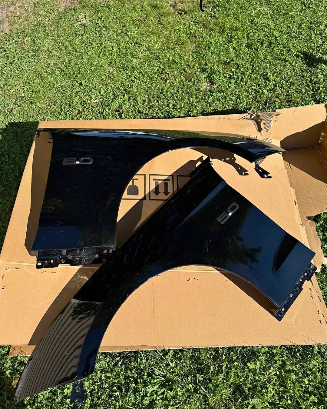 2018-2023 Ford Mustang GT Fenders