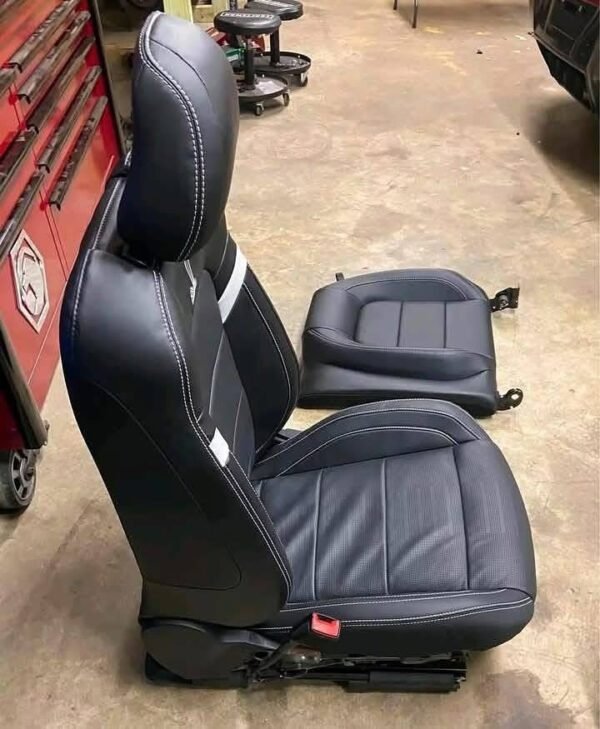 Ford Mustang GT500 Heated and Cooled Front Seats
