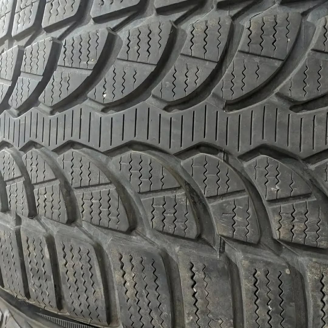 Used Staggered Tires for Ford Mustang - Image 5