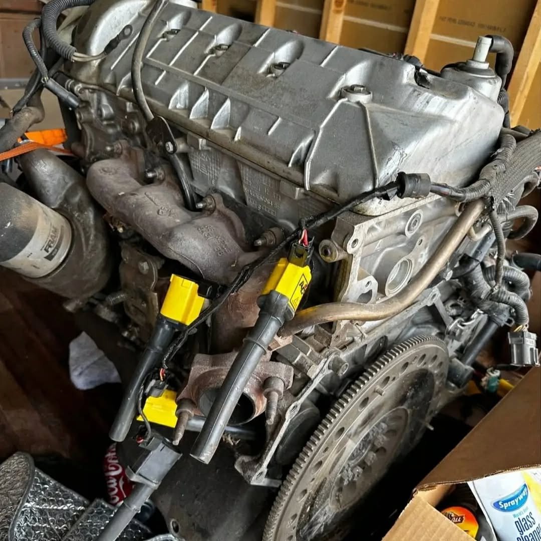 Ford Mustang Engine Parts Bundle - Heads, Manifold & More - Image 3