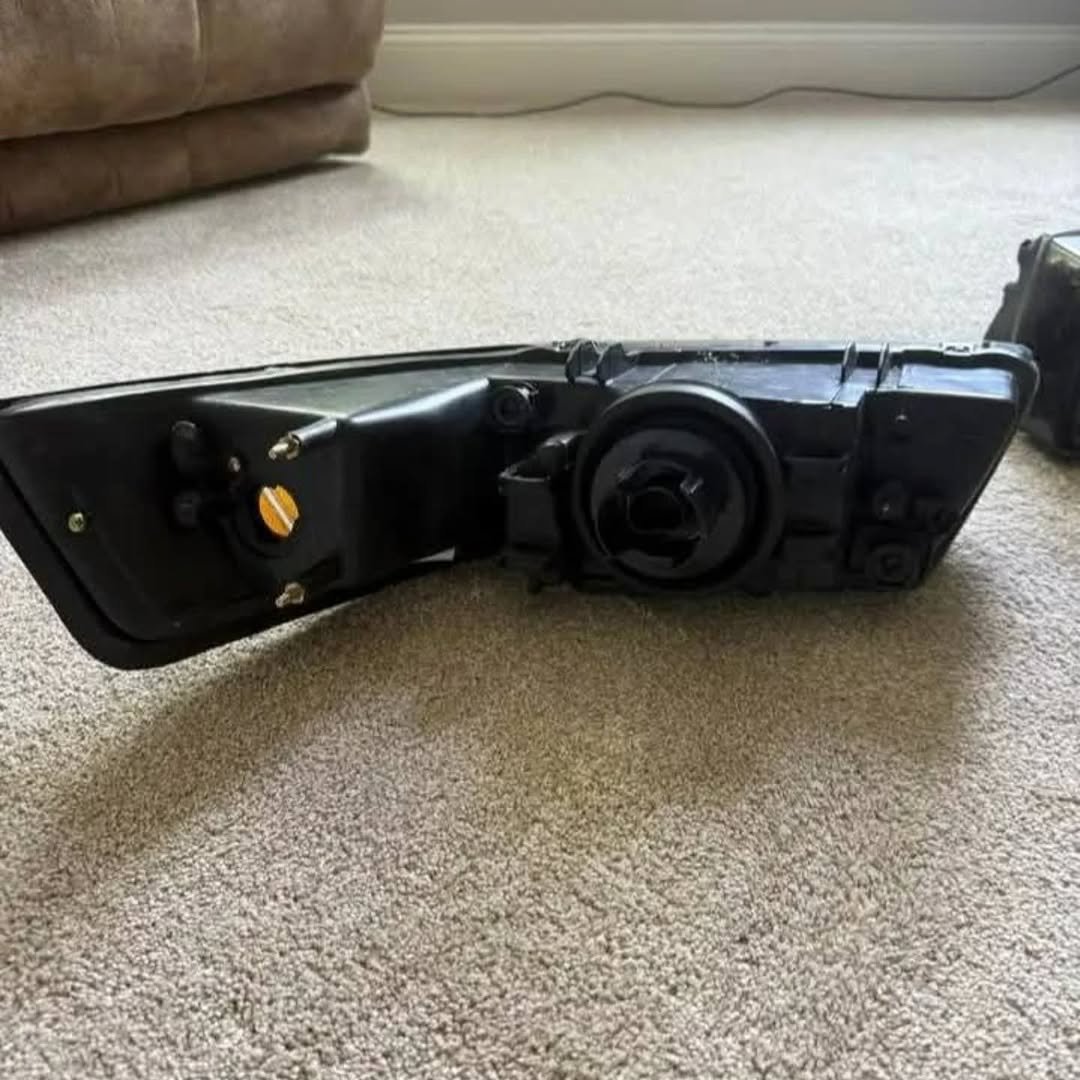 1999-2004 Ford Mustang Black Housing Clear Lens Headlights - Image 3