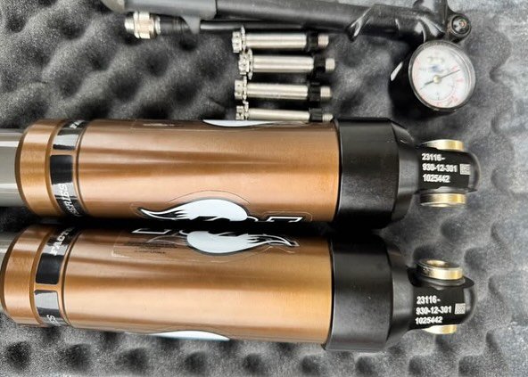 Fox Float 3 Shocks for Yamaha YFZ 450 or Raptor 700 with Eko Titanium Bolts and Fox Pump - Image 2